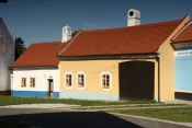 Památkové domy cca 1830, ul. Rajčovna, Hluk