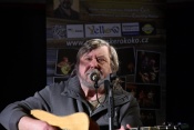 Antonín Tony Linhart (Pacifik). Zimní potlach Lysá nad Labem