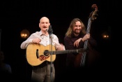 Jiří Holoubek, Pavel Peroutka (Spirituál kvintet). Vánoční koncert Obecní dům, Praha