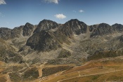 Font Negra ze sedla Pas de la Casa. Midi-Pyrenees. Francie