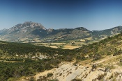 Vrchol Montagne de Maraysse (1567 m). Provence-Alpes-Côte d´Azur. Francie
