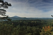 Růžovský vrch od Šaunštejna . České Švýcarsko 