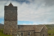 Kostel St Clement's Church (*1520, hrobka klanu Macleod), Rodel, South Harris, Skotsko