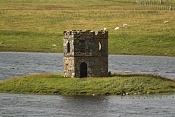 Scolpaig tower (*1830), North Uist