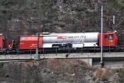 Požární vlak a záchranný vlak LZR 04 (*2004) na trati Andermatt - Brique. Švýcarsko 